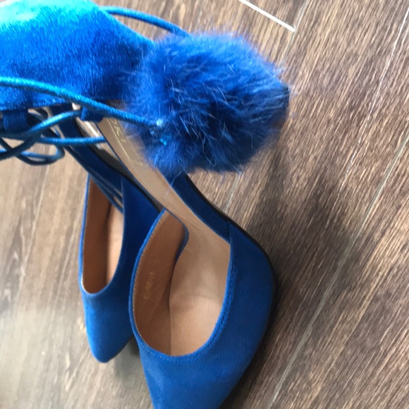 Yoki brand blue suede heels - Picture 2 of 4